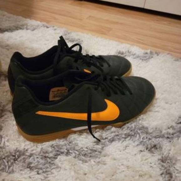 Nike Shoes - Women's indoor soccer shoes